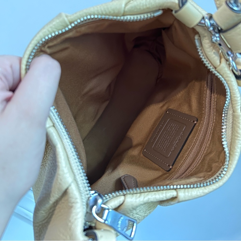 Yellow Coach Bag ✨ - Picture 2 of 5